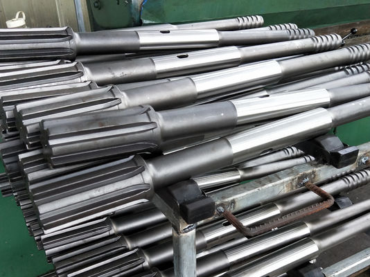 থ্রেড T45 T51 ড্রিট বিট শঙ্ক অ্যাডাপ্টারের জন্য এটলাস Copco Cop1840 দৈর্ঘ্য 565 মিমি