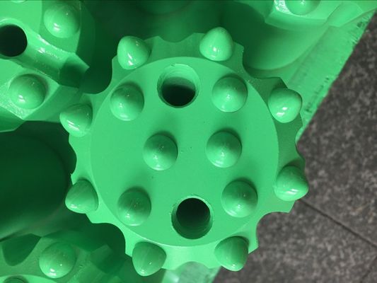 T38 76mm 89mm স্বাভাবিক / রেফ্রাক শারীরিক থ্রেড বোতাম স্পিয়ারাল ব্যালিস্টিক টংস্টেন কারবাইড সন্নিবেশ সঙ্গে বিট