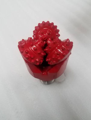 IADC637 ওয়াটার ওয়েল ট্রাইকোন ড্রিল বিট ব্লাস্টহল বিটগুলি কাস্টমাইজড কালার এপিআই শংসাপত্র